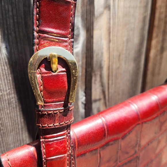 Aigner Red Croc Embossed Leather Crossbody Purse - Picture 10 of 16